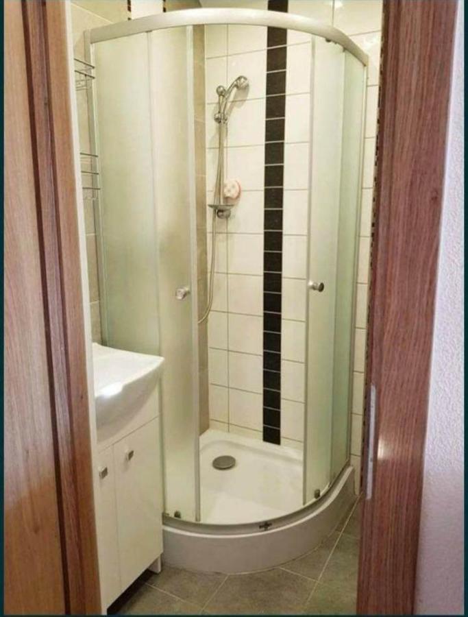 Mieszkanie B Lowiczki Zator Exteriör bild