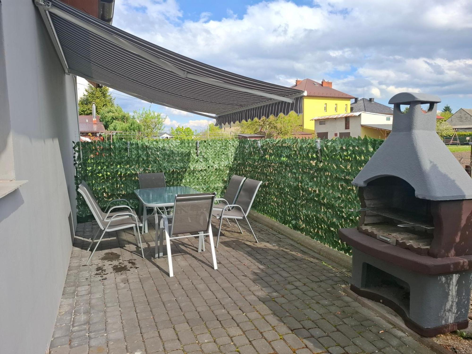 Mieszkanie B Lowiczki Zator Exteriör bild