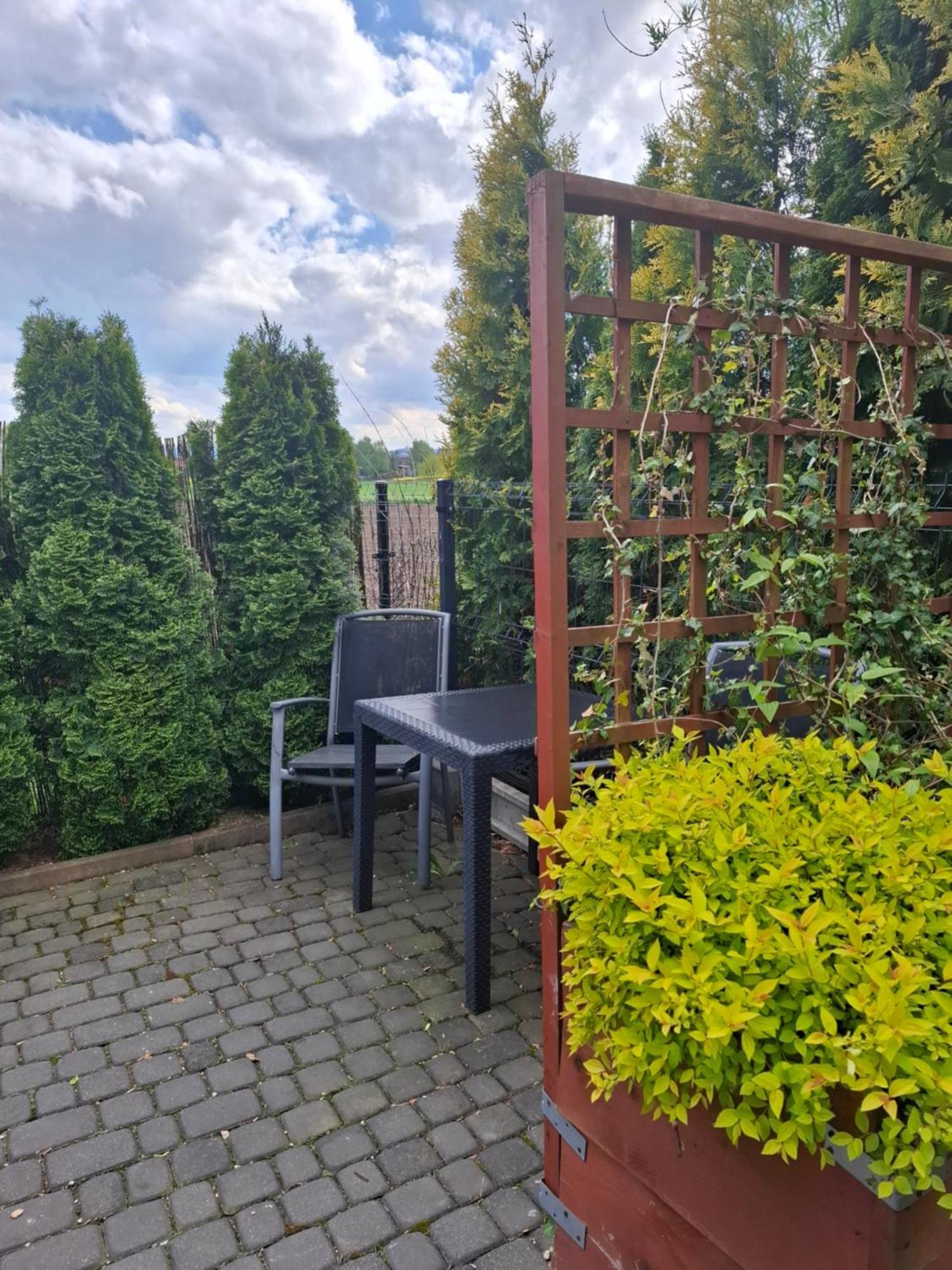 Mieszkanie B Lowiczki Zator Exteriör bild